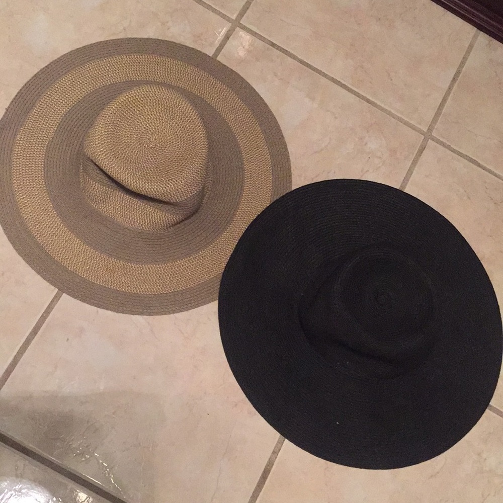 Floppy beach hats